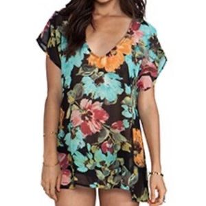 Show Me Your MuMu Sheer Tunic top in Flower Paint Size Small